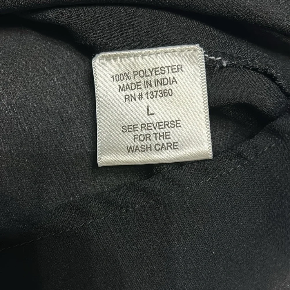 Black blouse - Picture 6 of 7